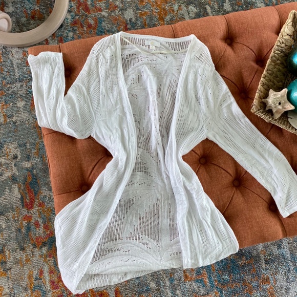 Beautiful White Pointelle Cardigan with Palm Design Sz S - Picture 5 of 7